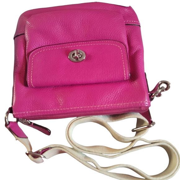 Coach Fuchsia Leather Crossbody Bag EUC With SQUISHMALLOW CHARM - Picture 4 of 9